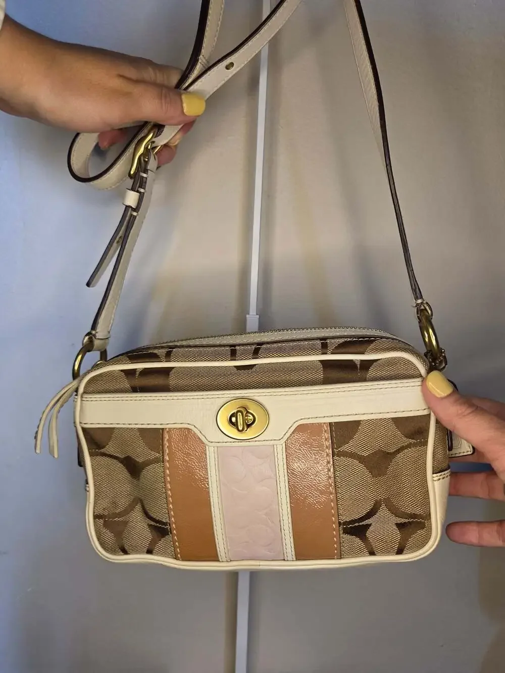 COACH Y2K Camera Bag